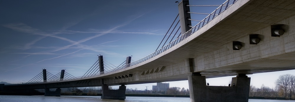 Puhov most čez Dravo na Ptuju. Foto Igor Divjak